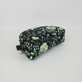 Quiltet Kosmetikpung, Green Butterflies